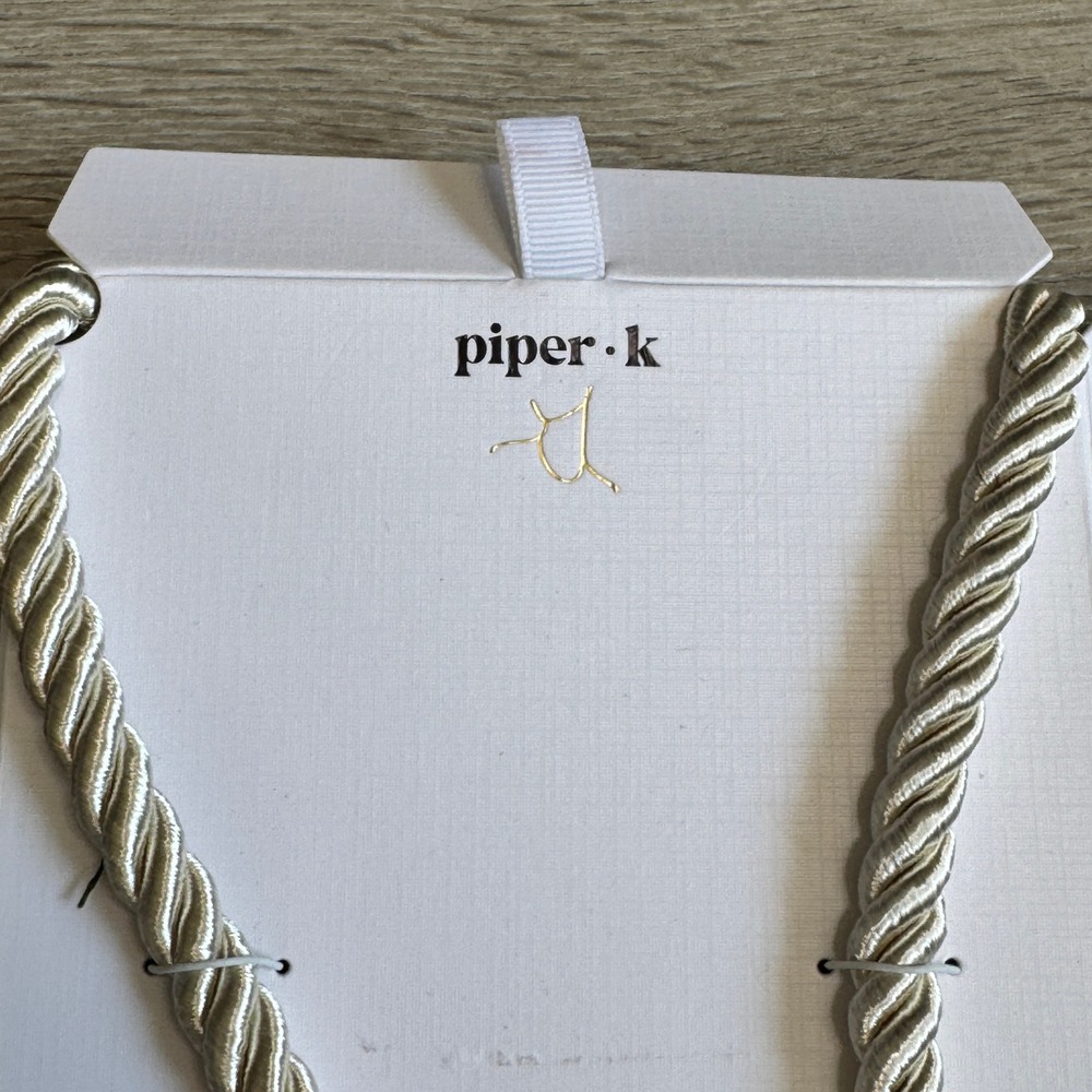 Piper K Gold Nautilus Shell Statement Necklace Champagne Twisted Cord 16+3 Inch - Picture 6 of 6
